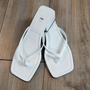 White slippers  brand zara size 9